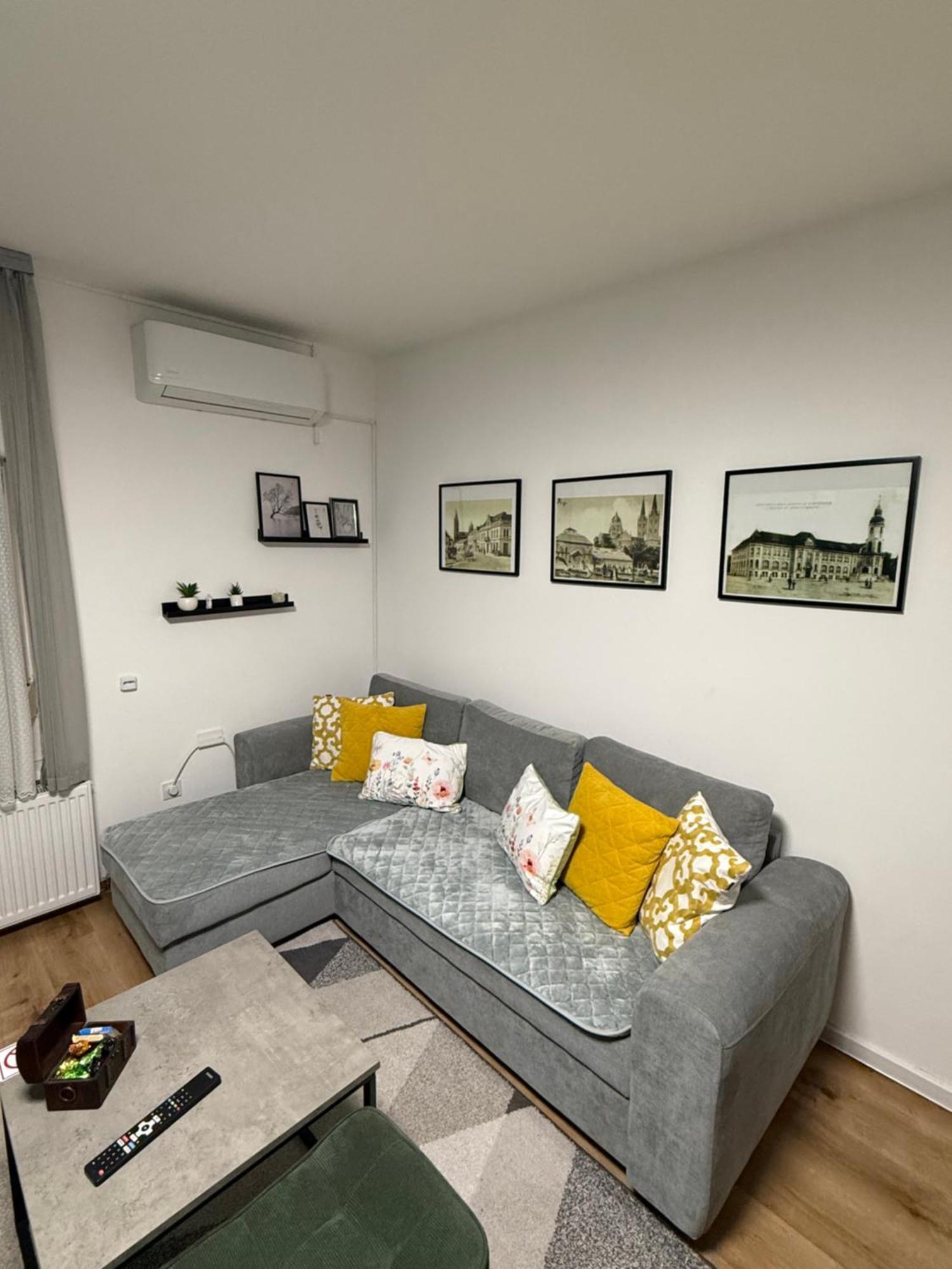 Apartman Hd Ðakovo Eksteriør bilde